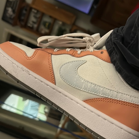 Nike All Day Play Youth size 5.5 women’s size 7 - Picture 2 of 3